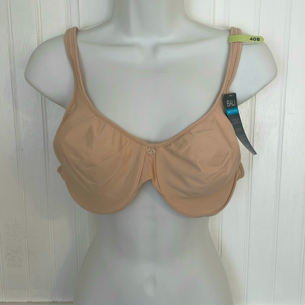 NWT: Bali soft taupe, smoothing natural, shaping, encased underwire. Size 40B